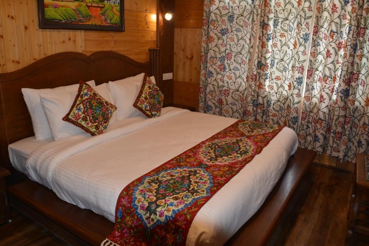 Hotel Royale Comfort Pahalgām Eksteriør billede